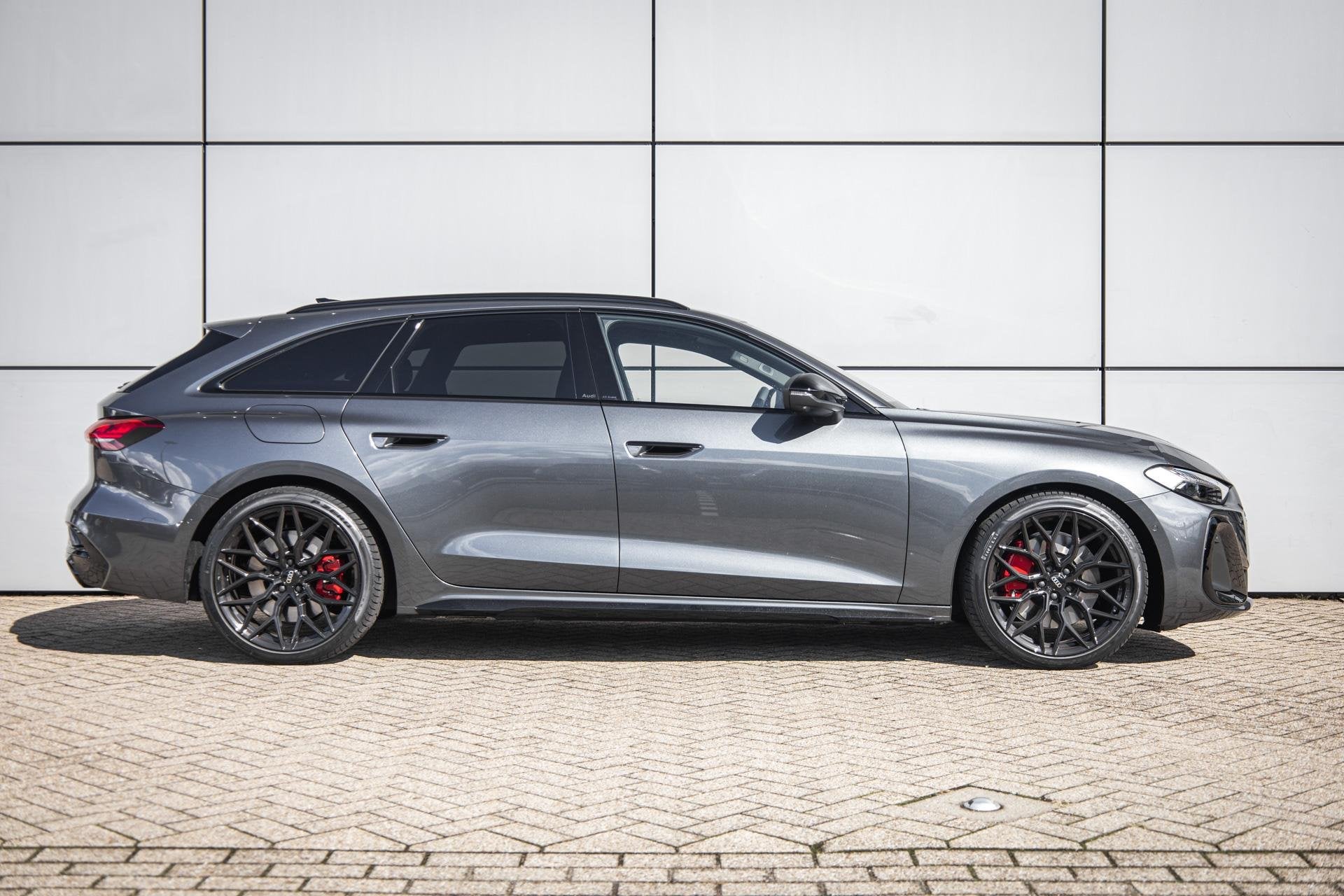 Audi A5 Avant 2.0 e-hybrid 367pk quattro S edition Competiti, Automaat, 4 cilinders, 150 min, 26 kWh