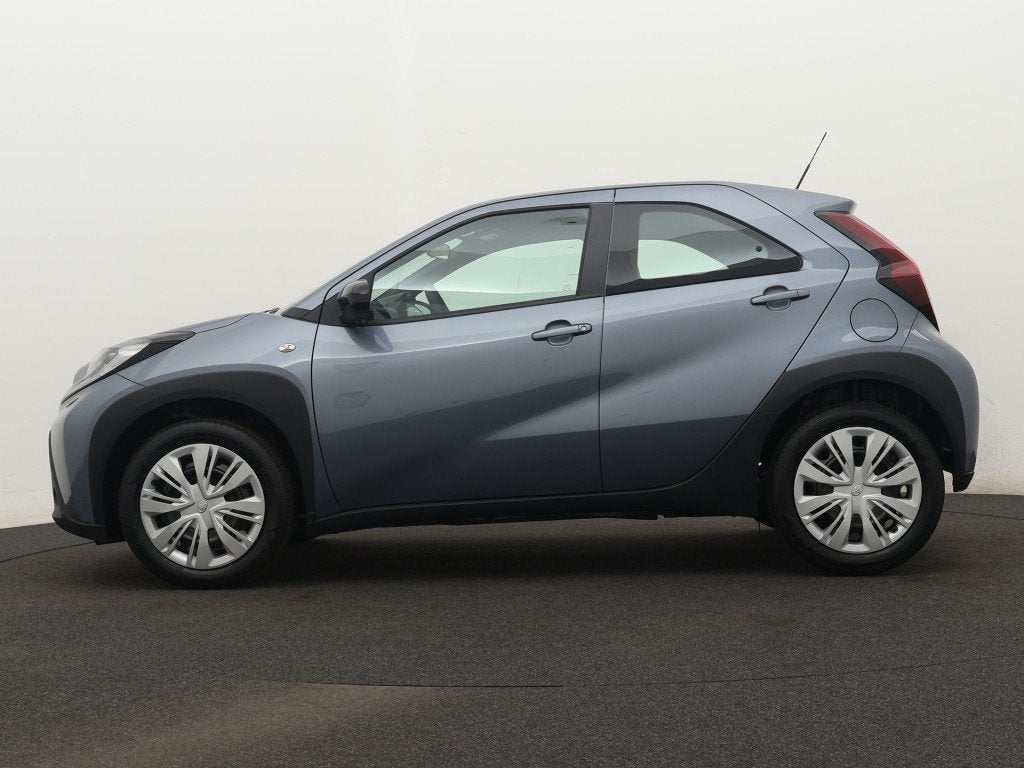 Toyota Aygo X 1.0 VVT-i MT play *NIEUW* (bj 2025), Auto's, Toyota, 12 maanden, Zwart, 920 kg, 4 stoelen