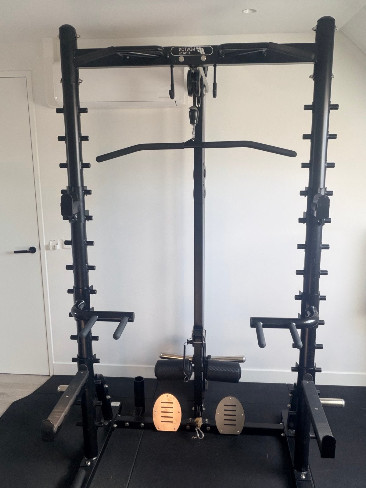 Foto 2 van Newton Fitness Krachtstation - Compleet thuisfitness
