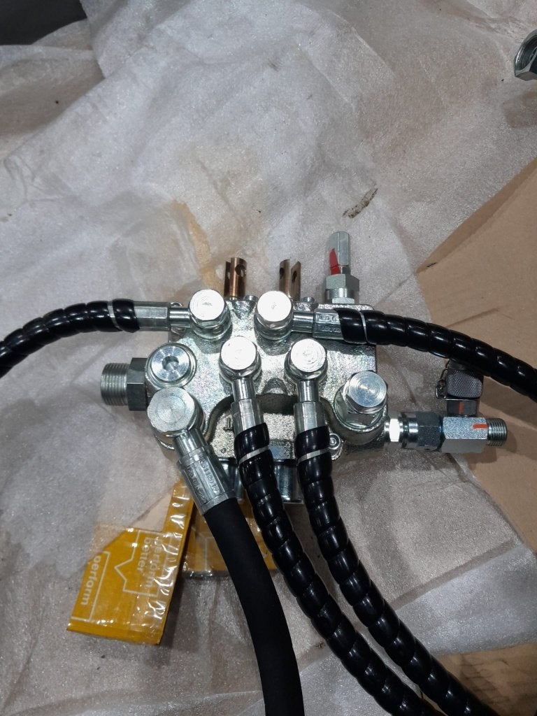 Hand bediend ventielenblok. met 2 dubbelwerkende functies, Ophalen of Verzenden, Nieuw