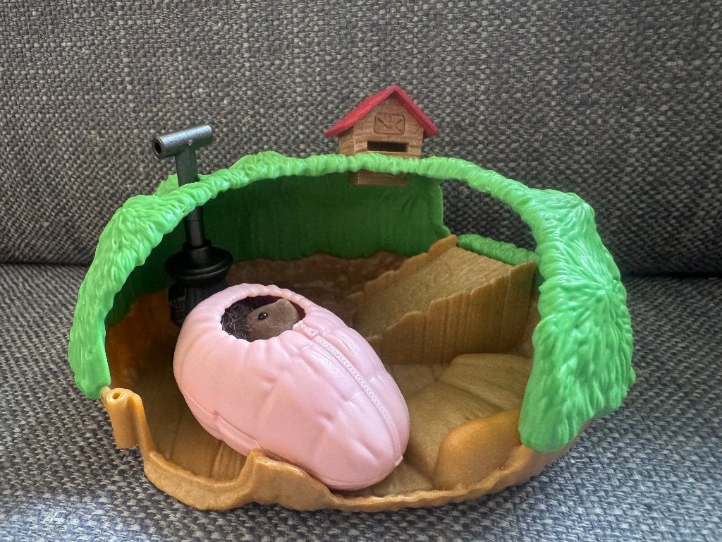 Sylvanian Family's Baby Egelhuisje 5453, Ophalen, Gebruikt