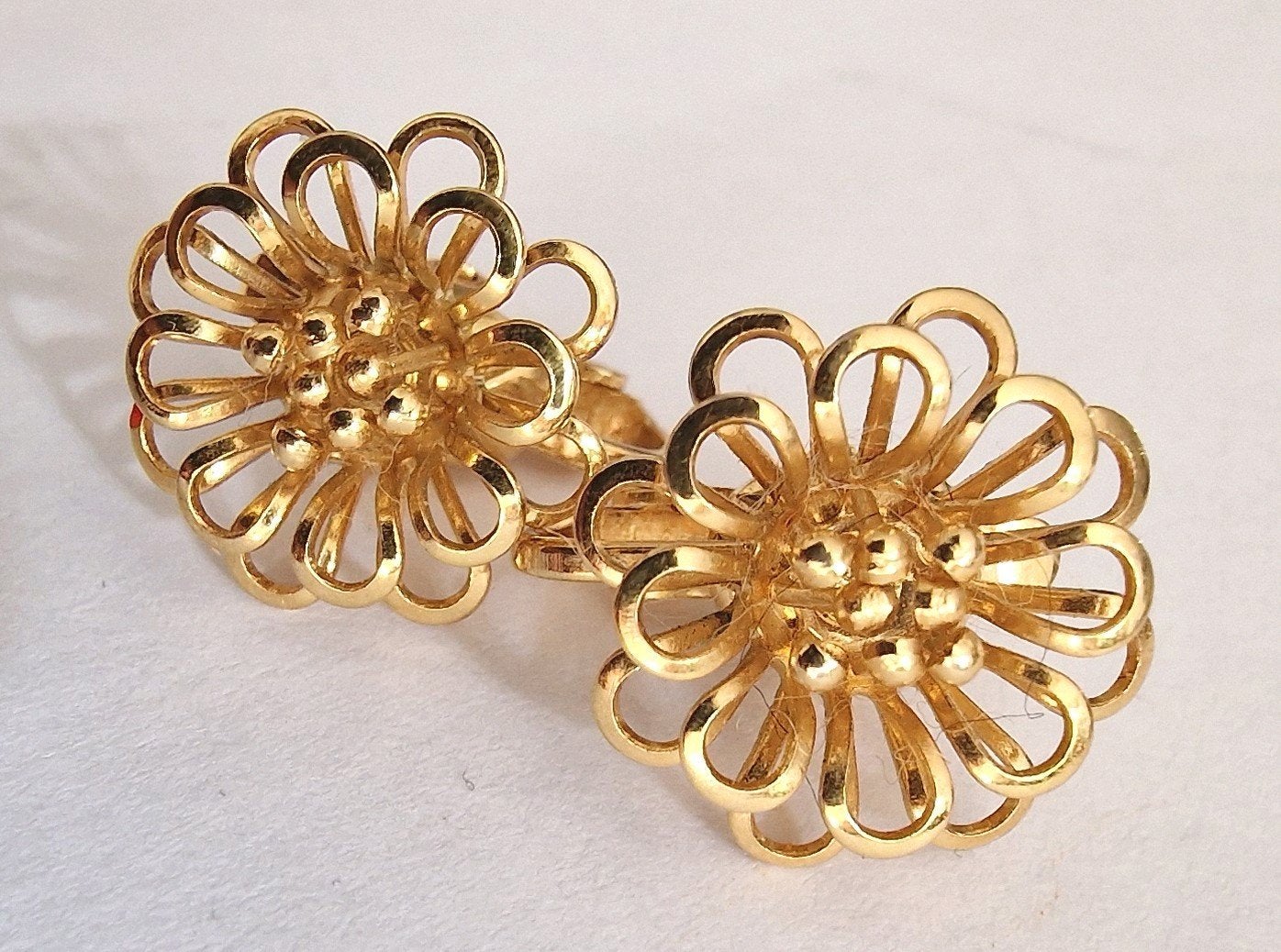 Vintage Trifari-kroon vergulde bloem clips, Sieraden, Tassen en Uiterlijk, Ophalen of Verzenden