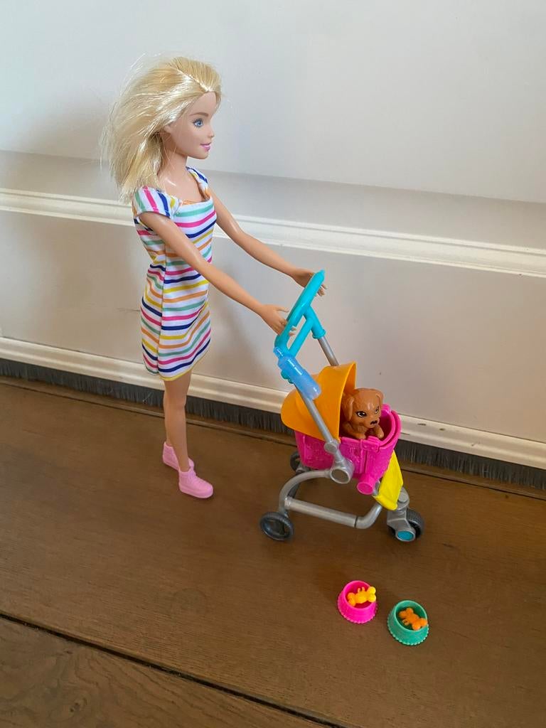 Barbie buggy en hondjes, Ophalen of Verzenden, Zo goed als nieuw, Barbie