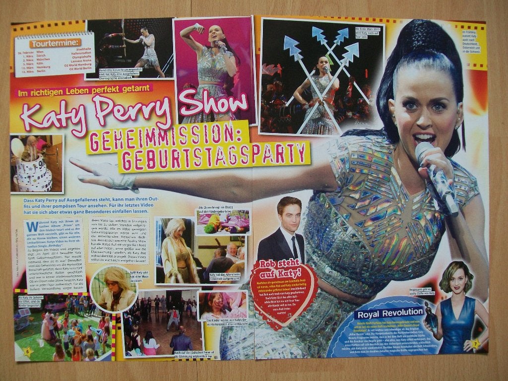 Artikel + sticker over Katy Perry uit Duits tijdschrift, Ophalen of Verzenden, Nieuw, Boek, Tijdschrift of Artikel