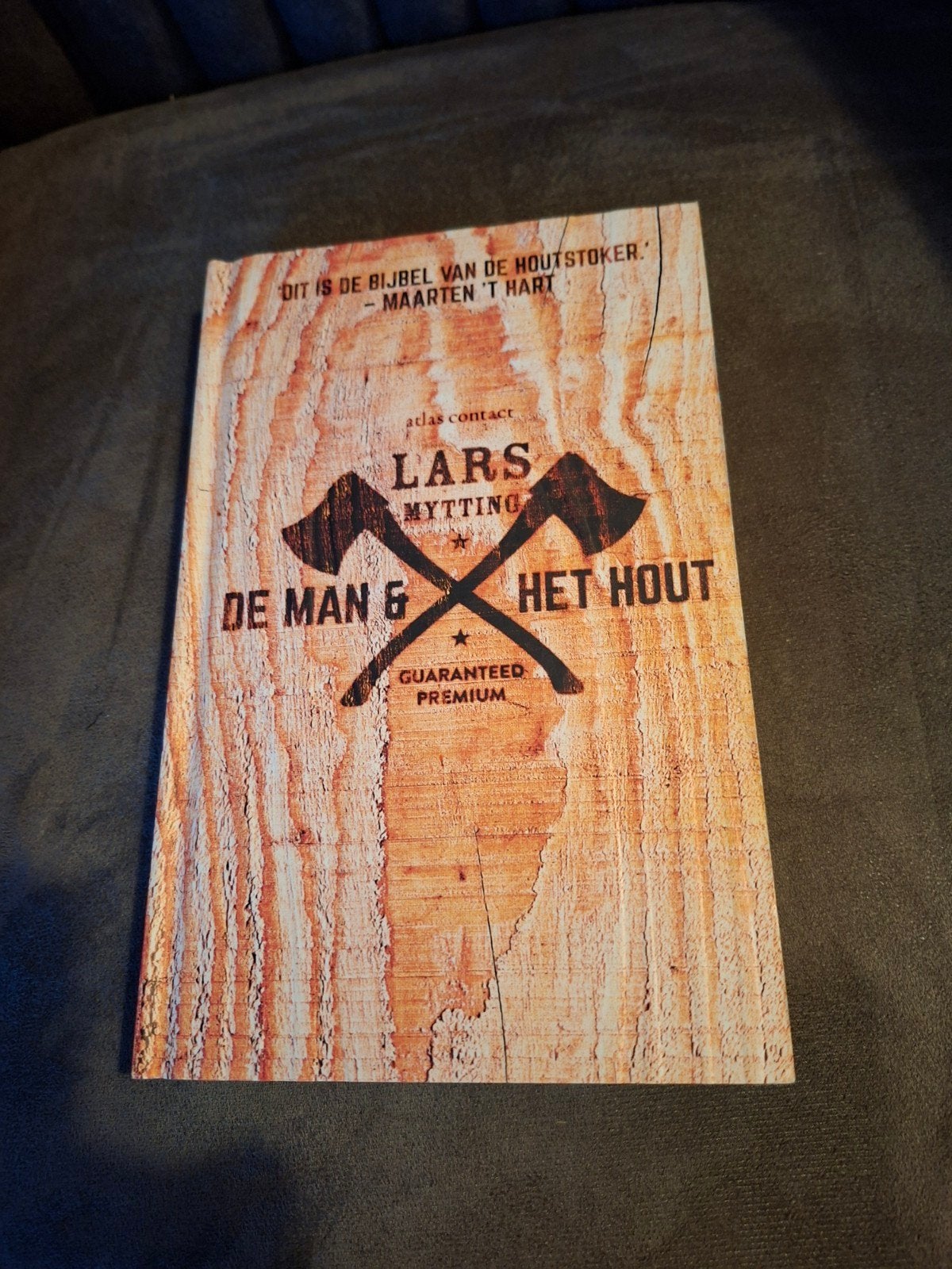 De Man & Het Hout - Lars Mytting (Houtstoken Bijbel), Ophalen of Verzenden, Zo goed als nieuw, Overige onderwerpen, Lars Mytting