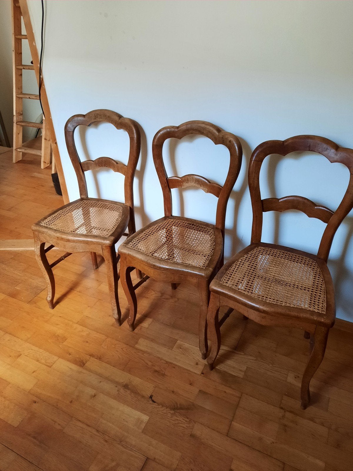 4 antieke stoelen, Ophalen