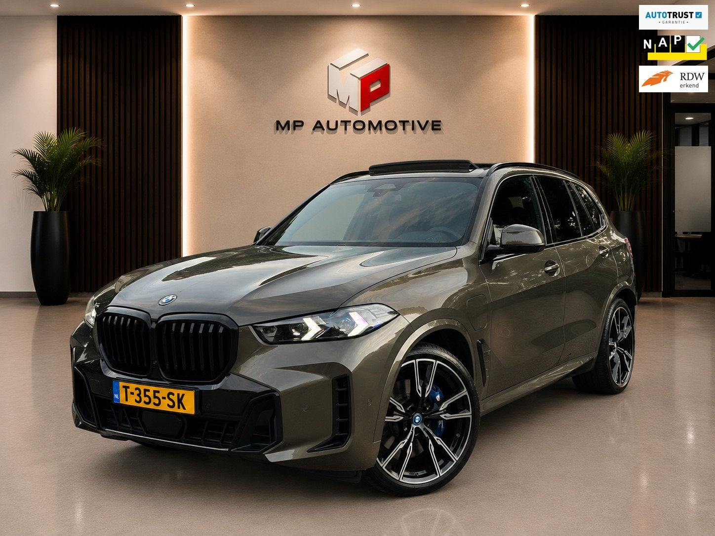 BMW X5 XDrive50e M-Sport Pro|Bowers&Wilkens|SKY|BTW|Luchtver, Auto's, BMW, Gebruikt, 2395 kg, 489 pk, Hybride Elektrisch/Benzine
