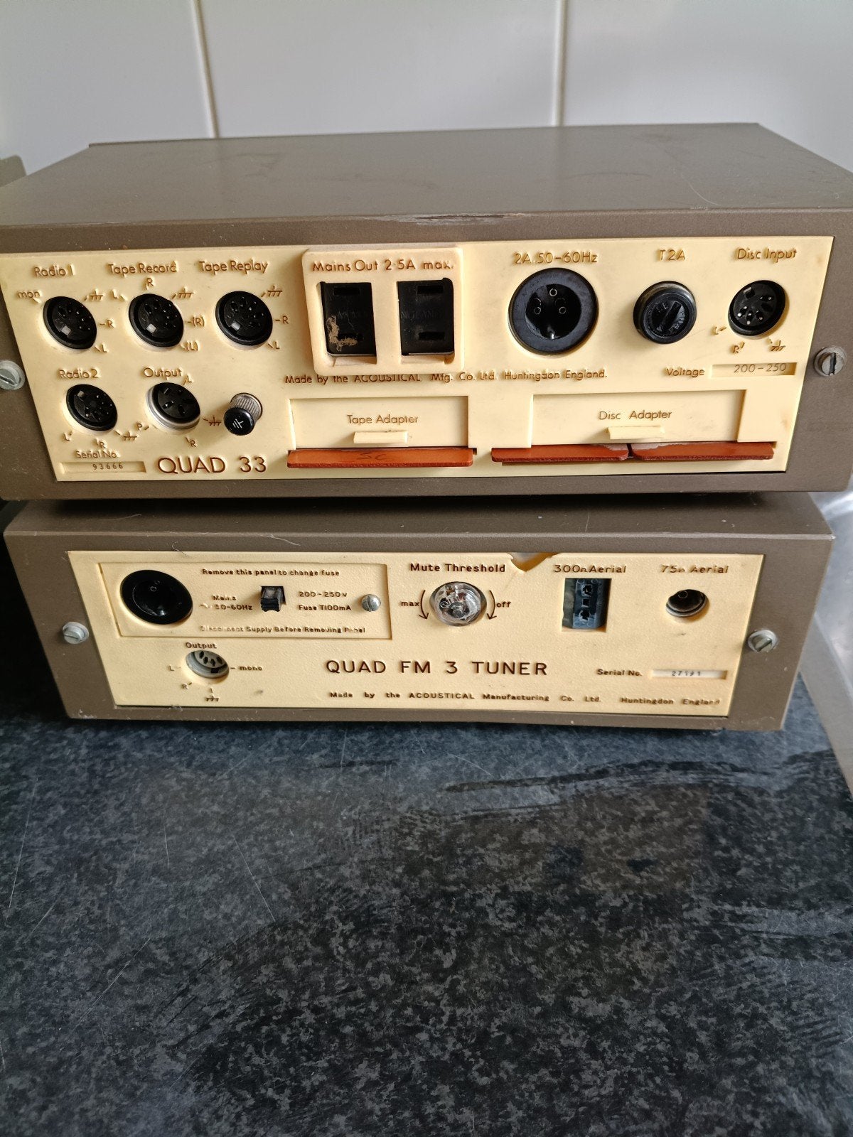 Quad 303 versterker, Quad 33 voorversterker en FM 3 tuner, Audio, Tv en Foto, Versterkers en Receivers, Overige merken, Gebruikt