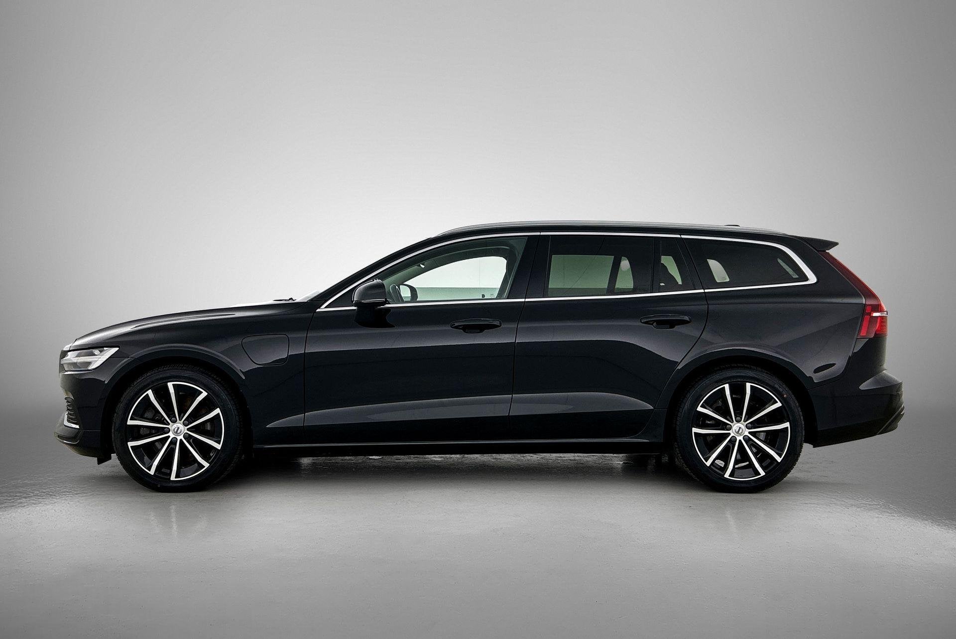 Volvo V60 T6 PHEV 4x4 Core Aut. | STOELVERWARMING | STUURVER, Automaat, 12 maanden, Stof, Gebruikt