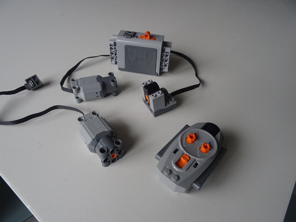 technic Lego motorset 5-delig, Lego, Ophalen of Verzenden, Zo goed als nieuw, Technic