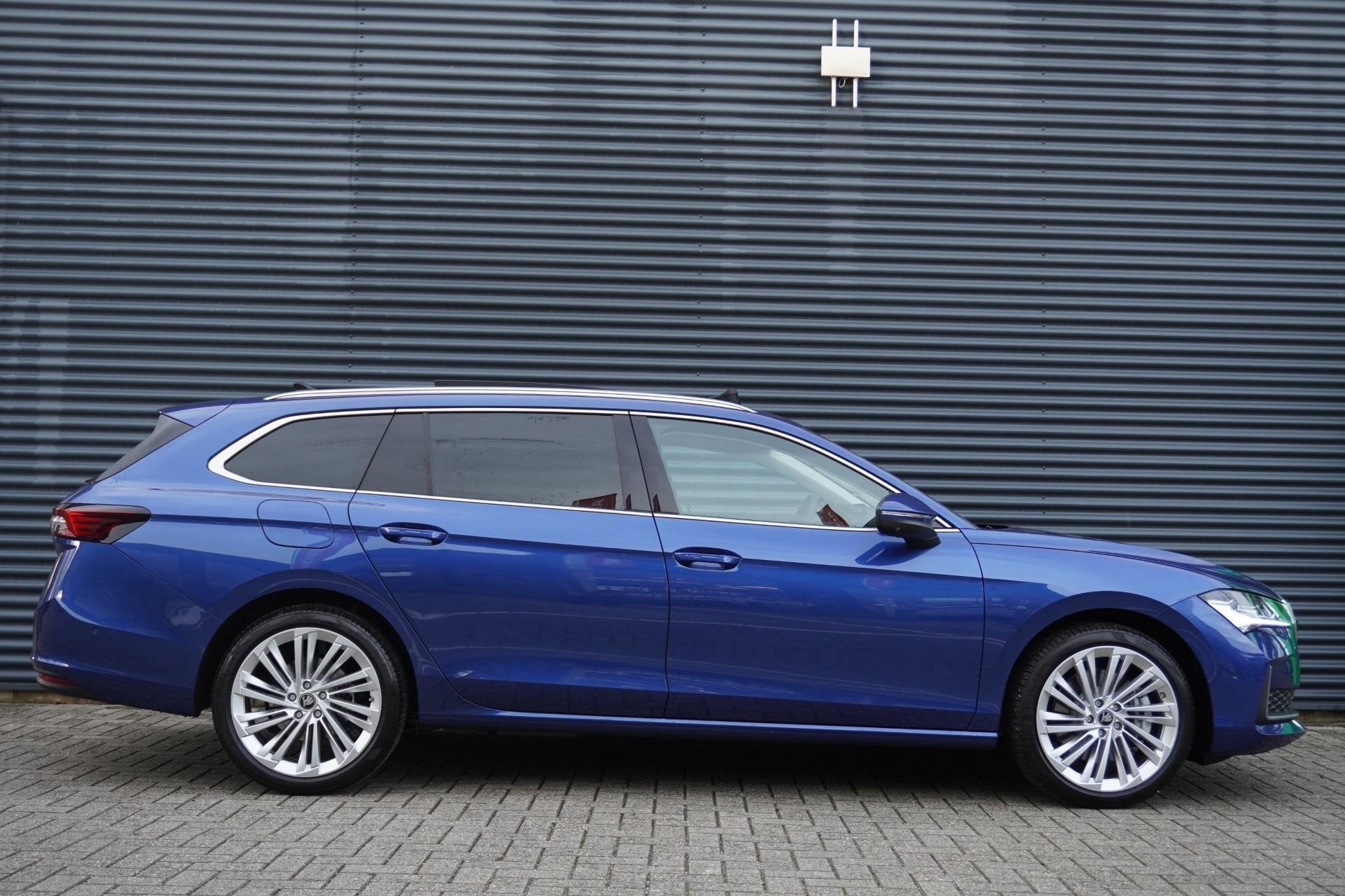 Skoda Superb Combi 1.5 TSI 204pk PHEV Business Edition | Win, Auto's, 12 maanden, Stof, 1498 cc, 4 cilinders