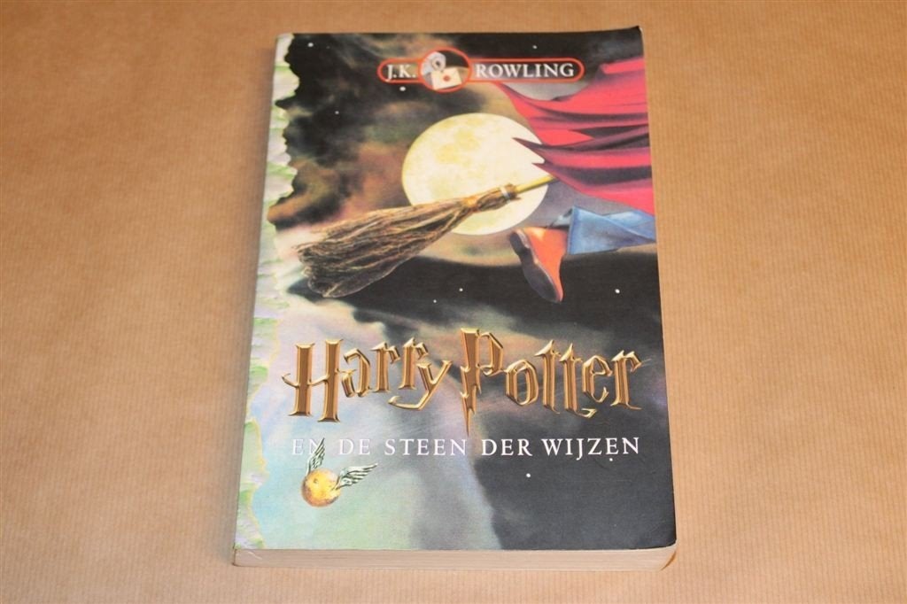 Harry Potter en de Steen der Wijzen — 24e druk 2001, Ophalen of Verzenden, Gelezen