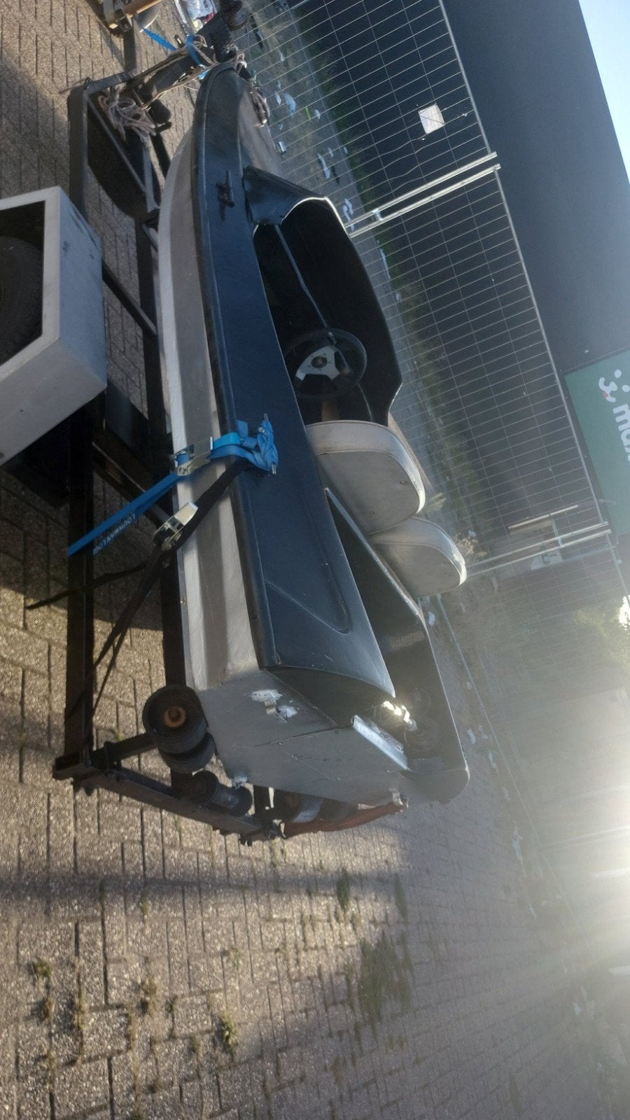 Kleine speedboot met trailer, Ophalen, Gebruikt