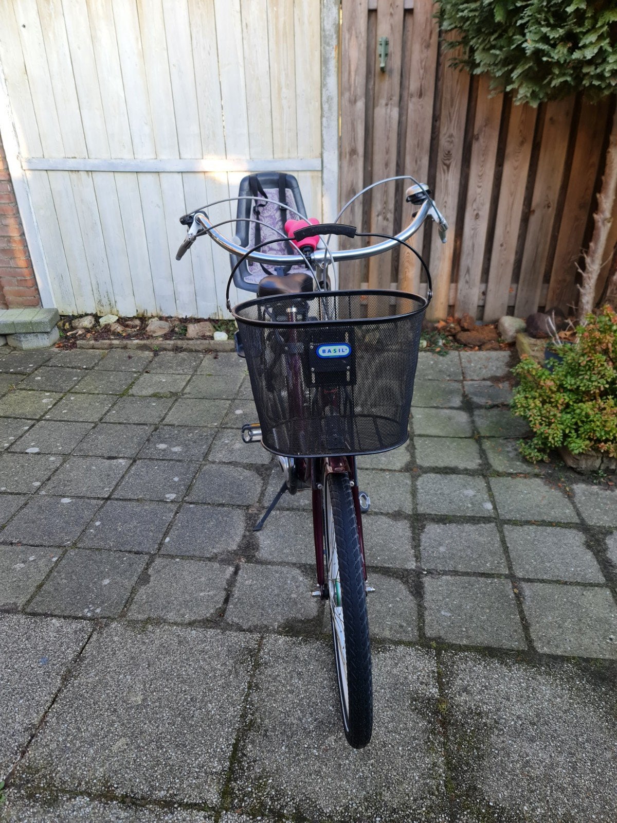 Sparta omafiets met kinderzitje en mand, Ophalen, Terugtraprem, Sparta, Versnellingen