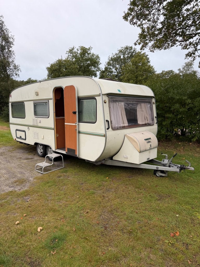 Caravan TABBERT 5500 AUSF B 1979 met airco!, Niet ingevuld, Rondzit, Tabbert, Niet ingevuld