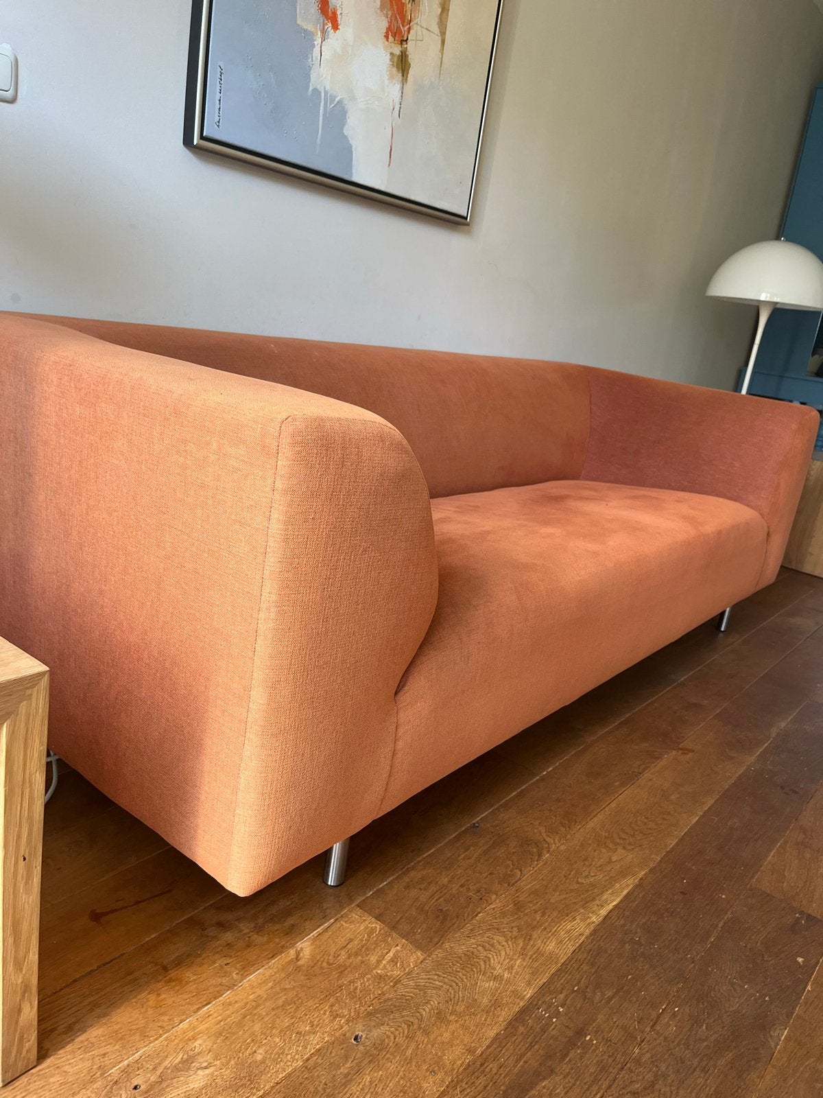 Stijlvolle oranje tweezitsbank, Huis en Inrichting, Ophalen, Gebruikt, Tweepersoons, 75 tot 100 cm