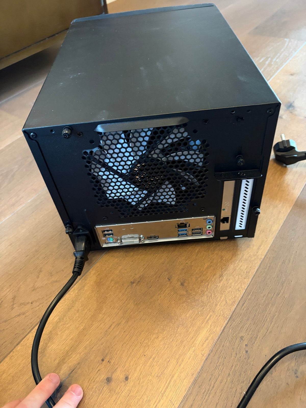 HTPC/Server/PC voor de hobbyist - Proxmox, NAS, Download, Ophalen, Gebruikt, SSD, 3 tot 4 Ghz