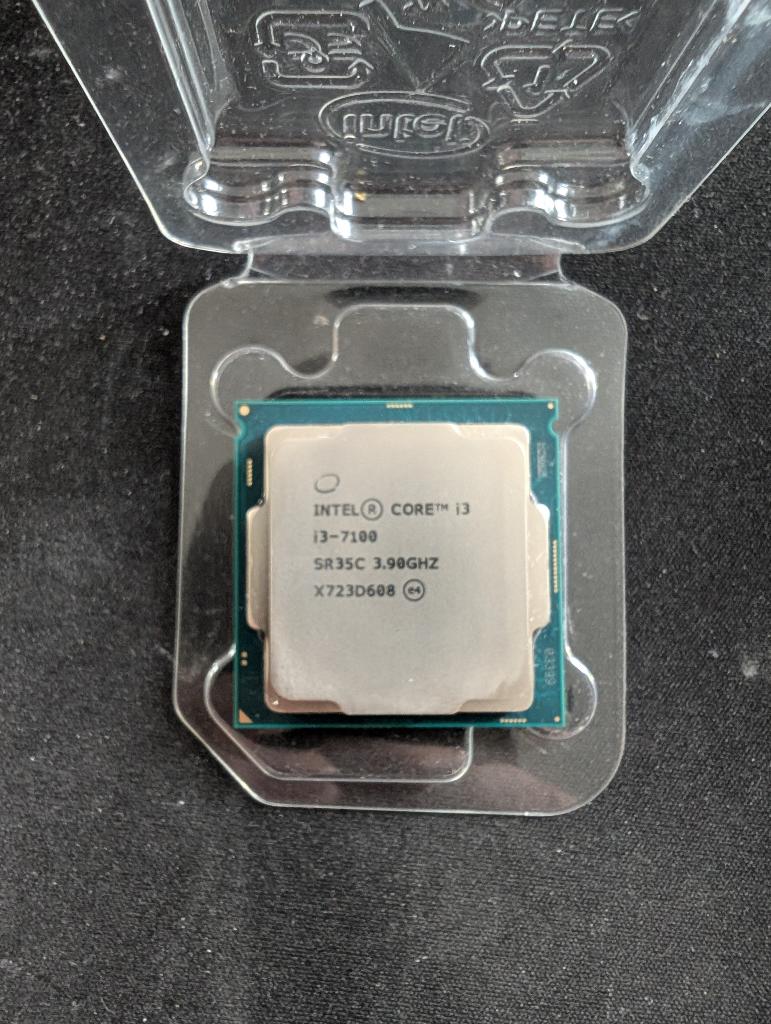 Intel i3 7100, LGA 1151, Ophalen of Verzenden, Zo goed als nieuw, 3 tot 4 Ghz