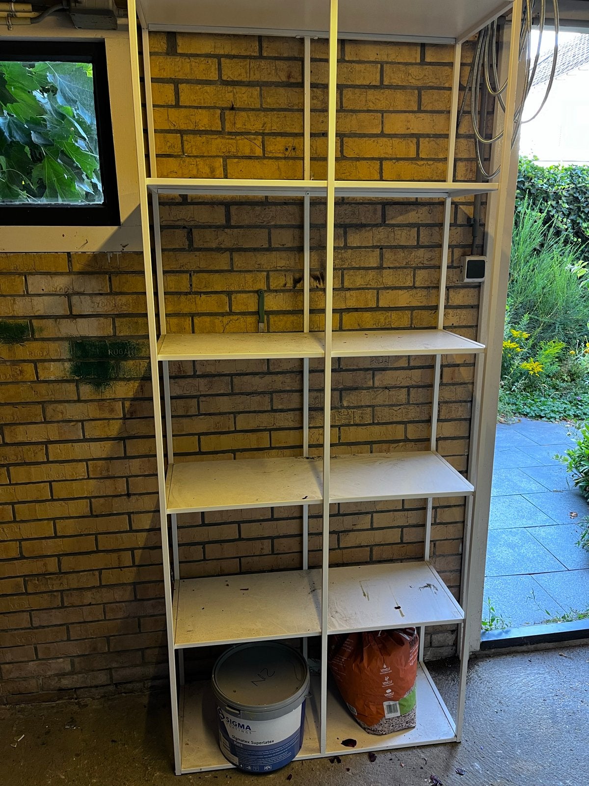 Stevig wit metalen rek met 8 vakken, Ophalen, Gebruikt