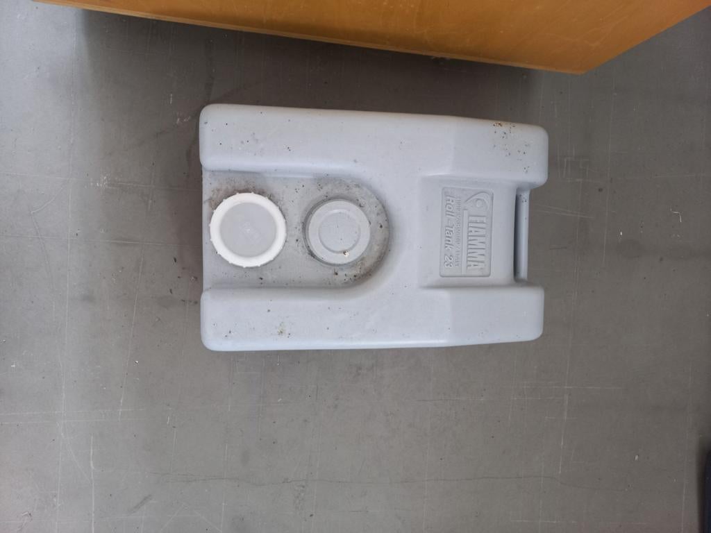 Fiamma Vuilwatertank Roll-Tank 23W met wielen, Ophalen of Verzenden, Gebruikt