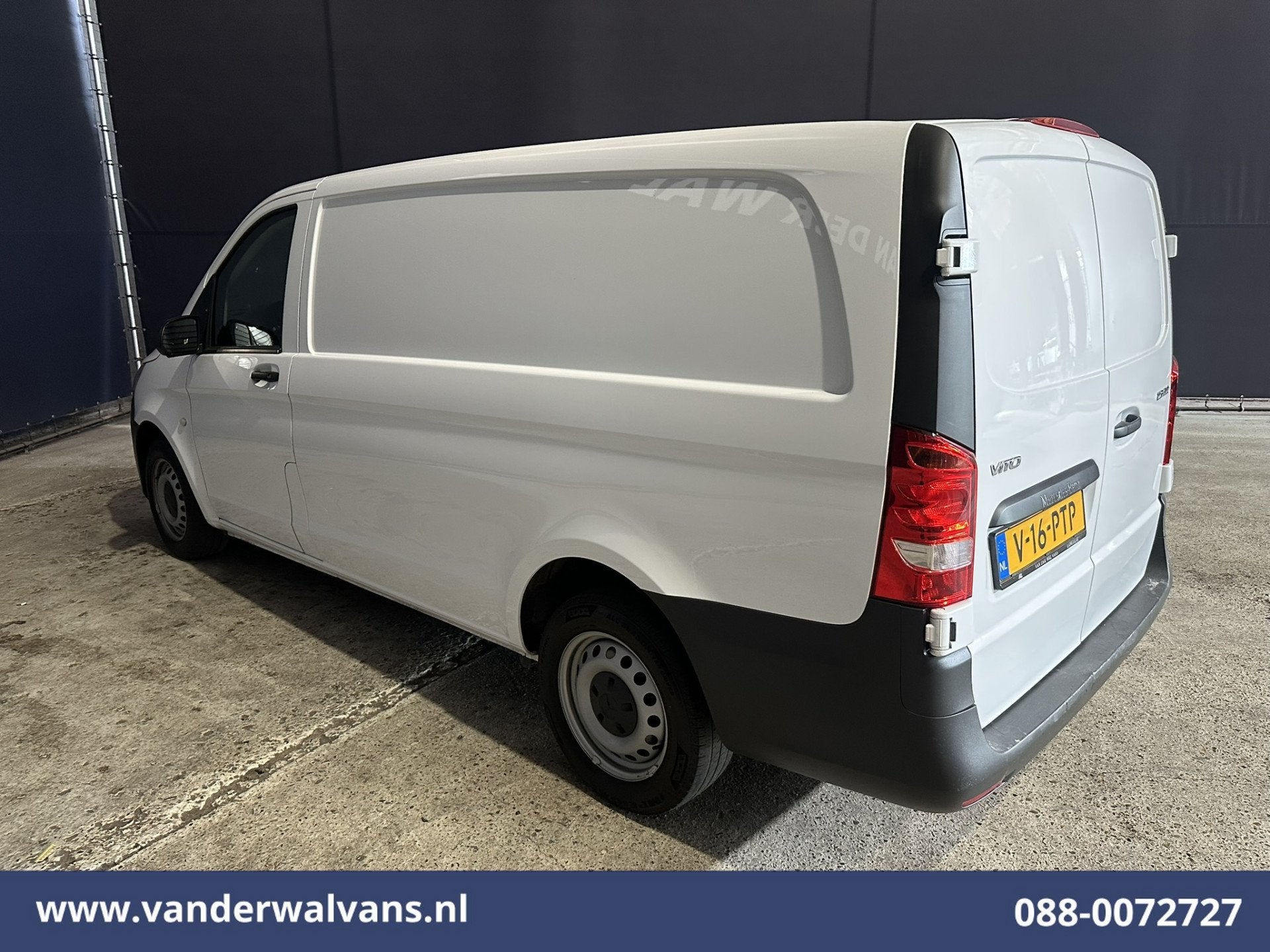 Mercedes-Benz Vito 116 CDI 164pk L2H1 Euro6 Airco | Camera |, Gebruikt, 4 cilinders, 2000 kg, Wit