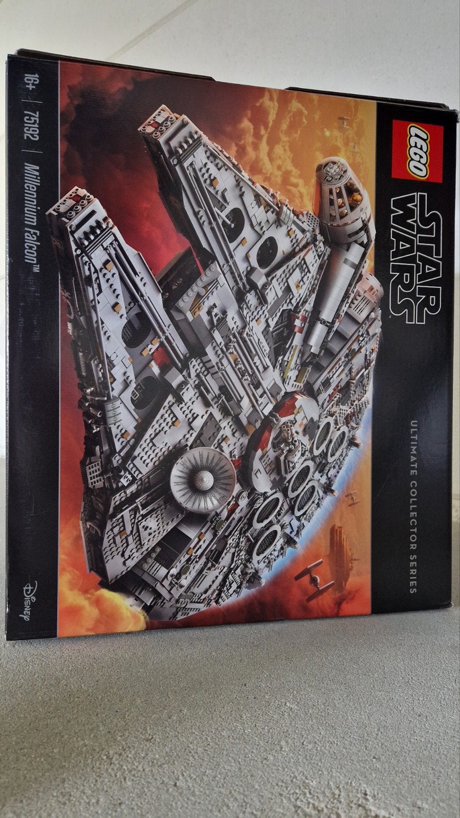 LEGO Star Wars Millennium Falcon UCS - Deel 1-3 gebouwd, Ophalen of Verzenden, Zo goed als nieuw, Replica