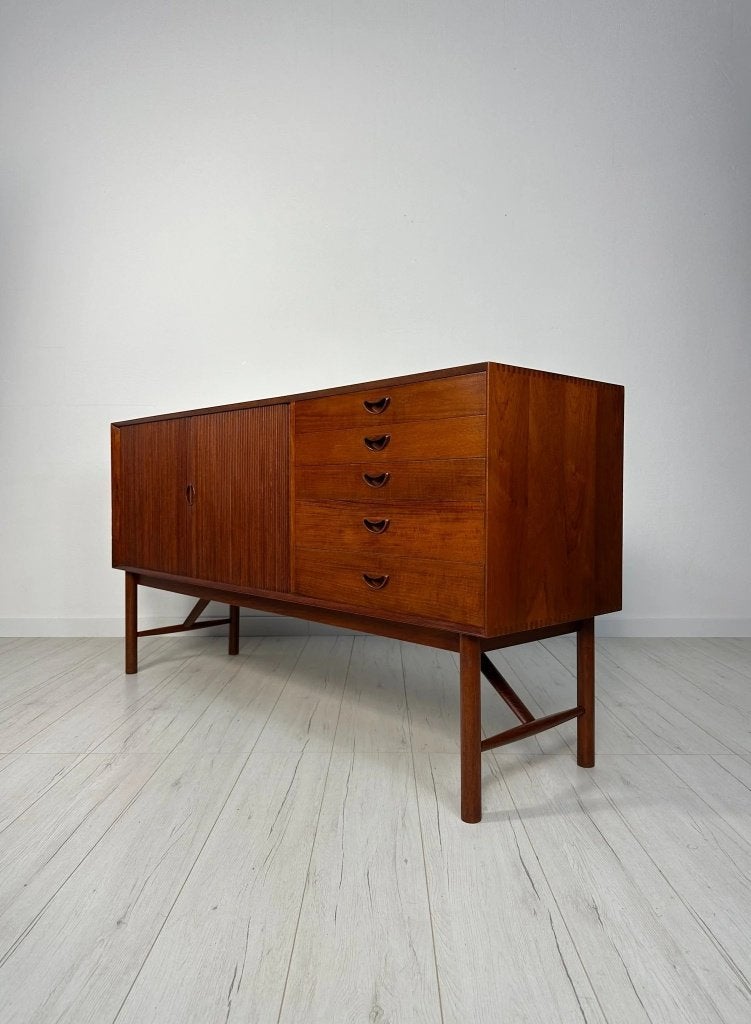 Hvidt & Mølgaard 309 teak dressoir Søborg Deens jaren 50, Ophalen of Verzenden, Zo goed als nieuw, 25 tot 50 cm, Teakhout