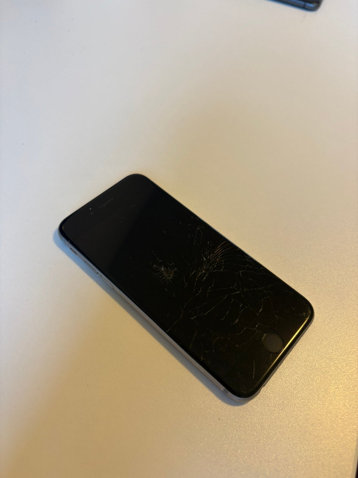 iPhone 6s met kapot scherm, Ophalen