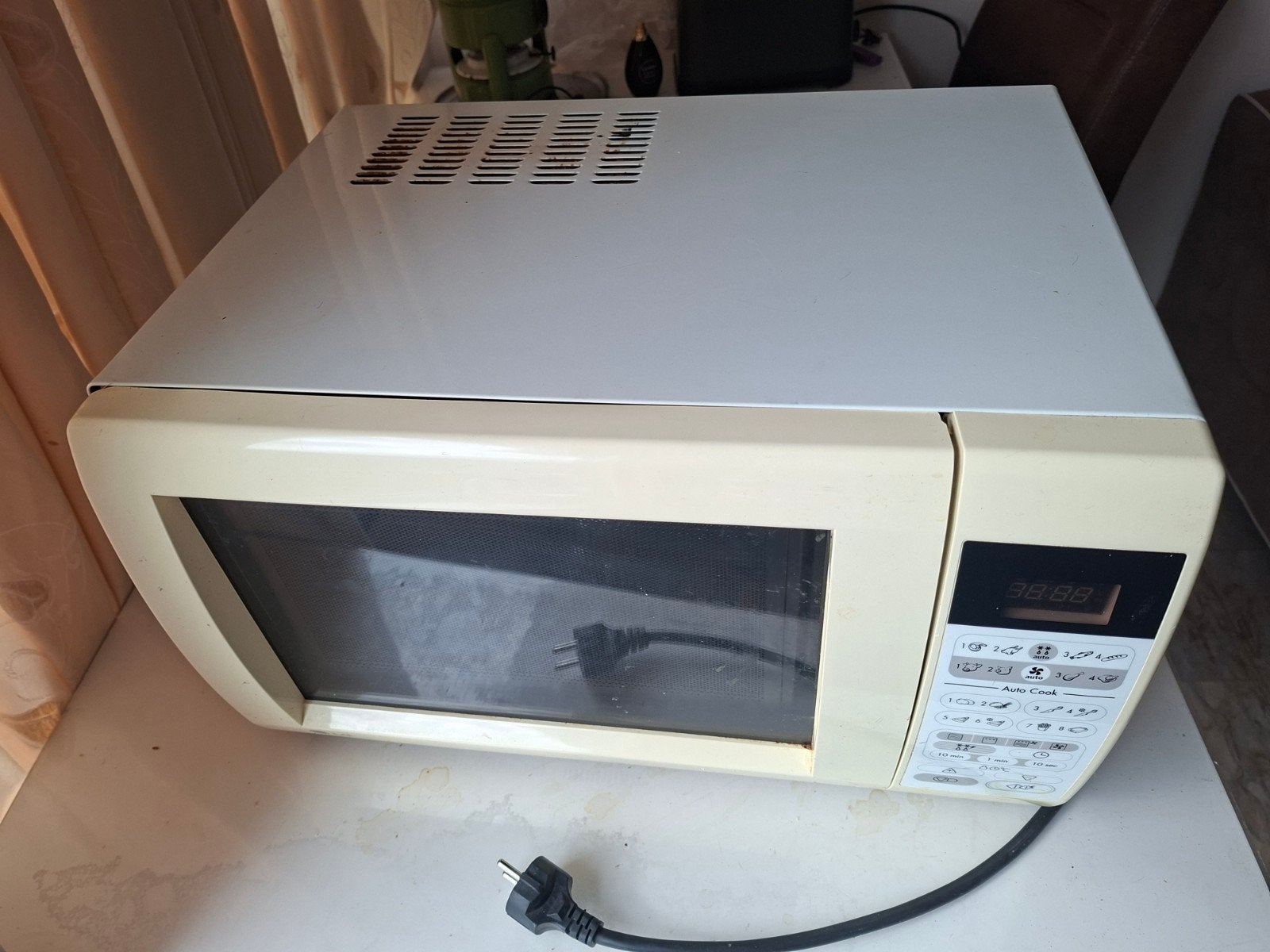 LG Magnetron - Gebruikt maar functioneel(vaste prijs), Witgoed en Apparatuur, Ophalen, Gebruikt, Magnetron, Draaiplateau