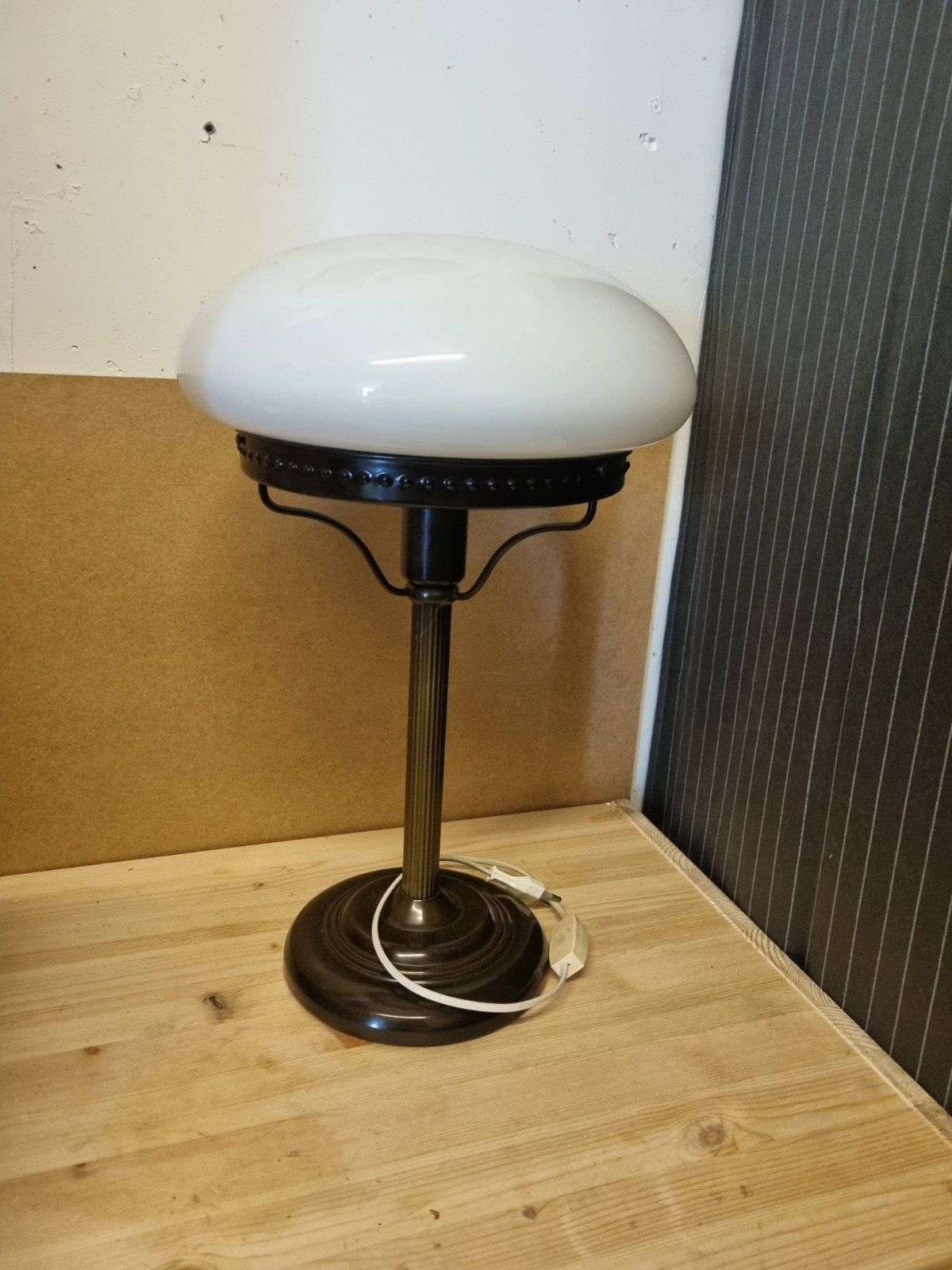 IKEA Tafellamp B9118 Stridberg met opalen glazen kap, Huis en Inrichting, Lampen | Tafellampen, Ophalen of Verzenden