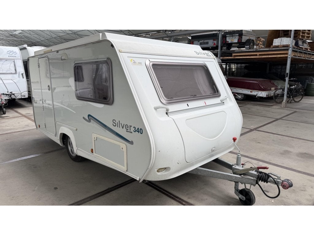 Trigano Silver 340 Met mover, Caravans en Kamperen, Caravans, Overige typen, Standaardzit, Trigano, Tot en met 3