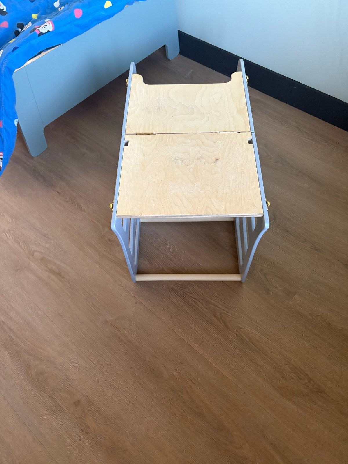 Foto 6 van Modulair Kidsmeubel: Keukenkruk, Bureau & Glijbaan - Lichtgr