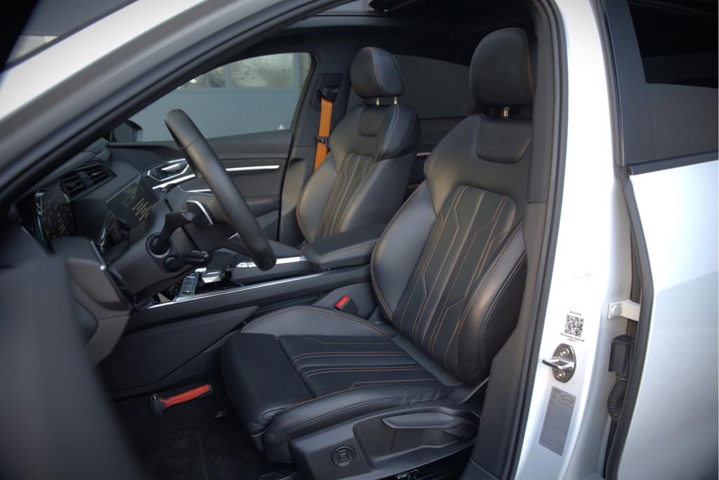 Audi e-tron Sportback 55 quattro S edition 95 kWh S-Line | P, Auto's, Automaat, 131 €/maand, Zwart, 95 kWh