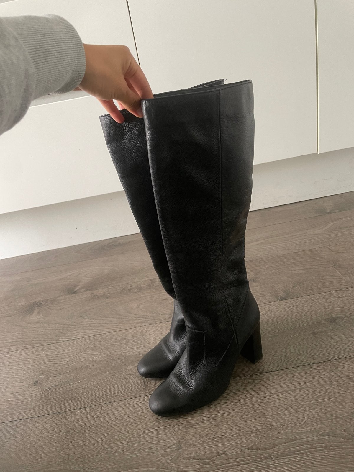 Black long boots from Mango(eu39 size), Ophalen, Gedragen, Zwart, Hoge laarzen