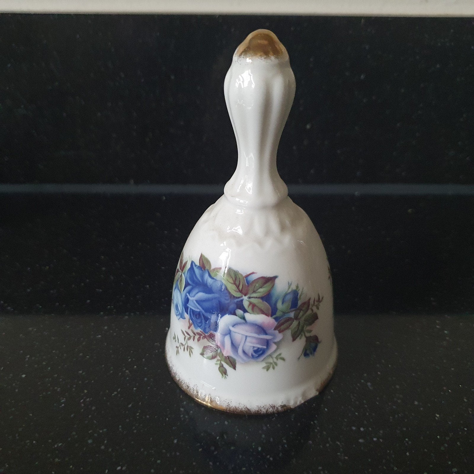 royal Albert moonlight rose tafelbel, Ophalen