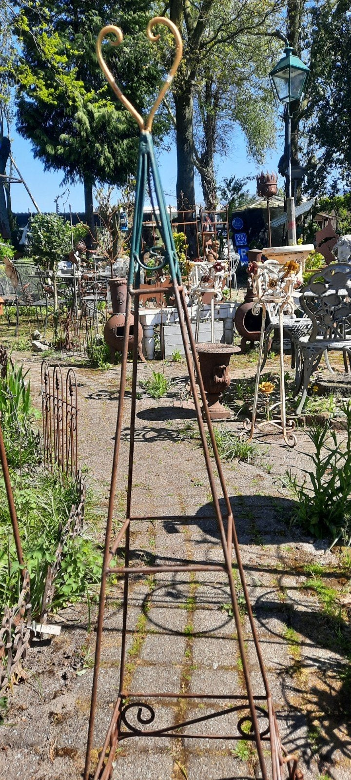 Metalen plantenrek/obelisk voor klimplanten, Ophalen, Gebruikt, Metaal, Overige typen