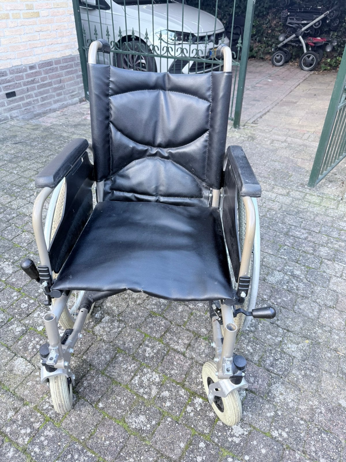 Zeer nette en degelijke transportstoel te koop., Ophalen, Inklapbaar, Gebruikt, Duwrolstoel
