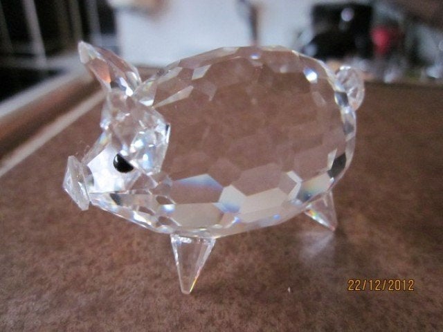 Swarovski zeer zeldzaam Varken middel met kristallen schijf, Ophalen of Verzenden, Nieuw, Figuurtje