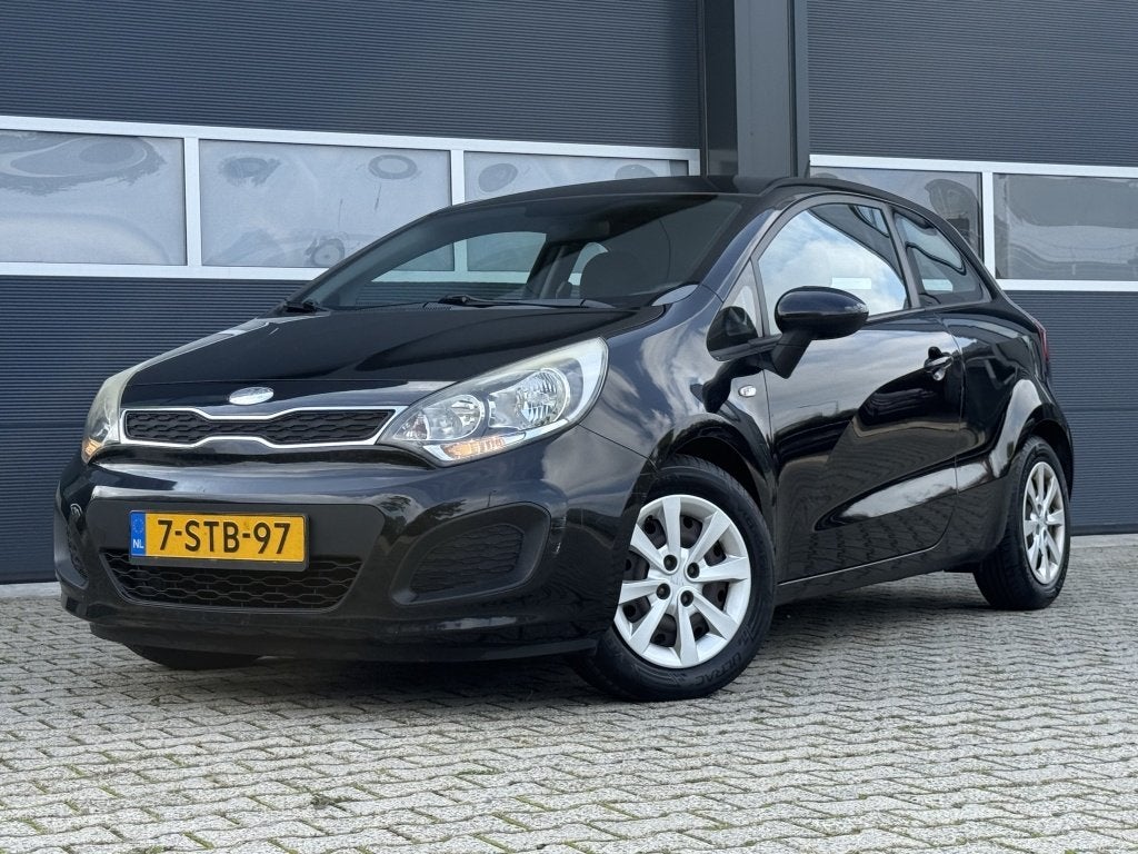 Kia Rio 1.2 CVVT Comf. Pack (bj 2014), Auto's, 21 km/l, Euro 5, 4 cilinders, Zwart