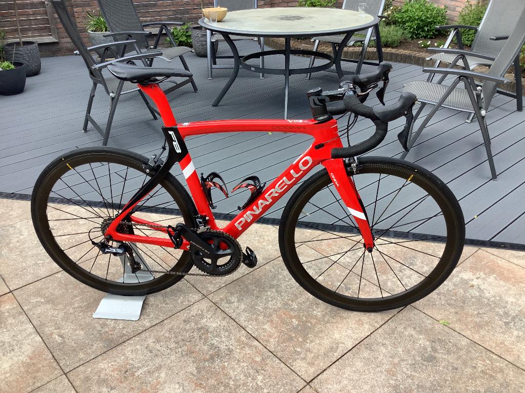 Pinarello Dogma F8, 28 inch, Carbon, Zo goed als nieuw, Meer dan 20 versnellingen