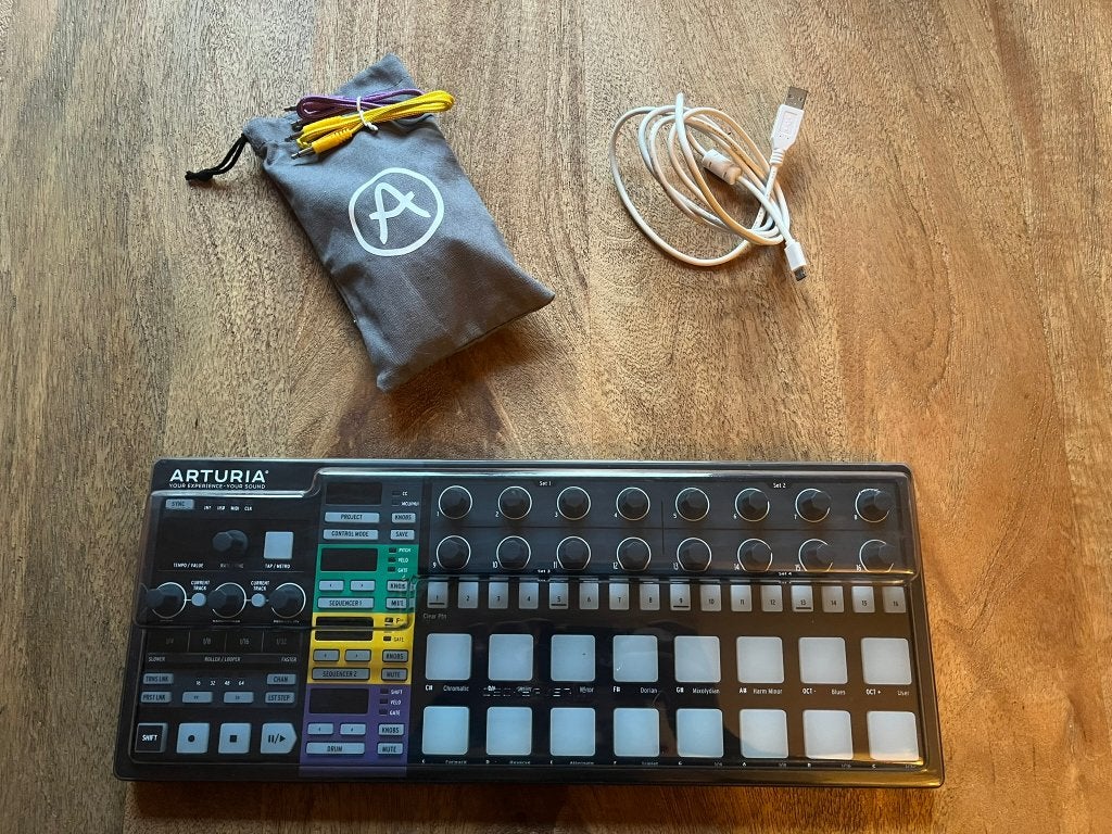 Arturia BeatStep Pro Black Edition MIDI Controller/Sequencer, Ophalen of Verzenden, Zo goed als nieuw