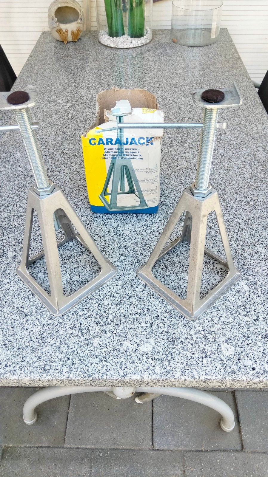 2 stuks Carajack assteun / caravan steunen, Auto diversen, Ophalen of Verzenden, Manueel, Garagekrik
