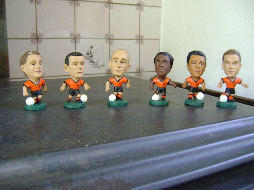 6voetbal spelers - team Holland Edison -, Verzamelen, Ophalen of Verzenden, Zo goed als nieuw, Buitenlandse clubs, Beeldje of Poppetje