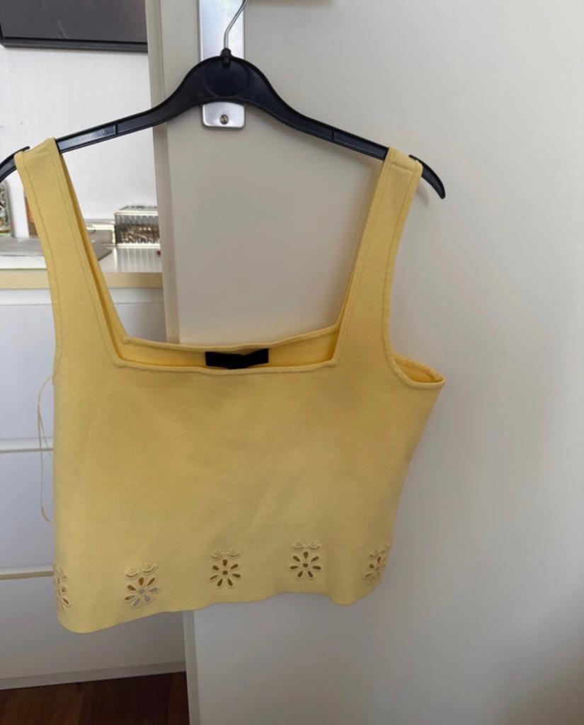 Zara top geel, Zara, Geel, Maat 42/44 (L), Ophalen of Verzenden