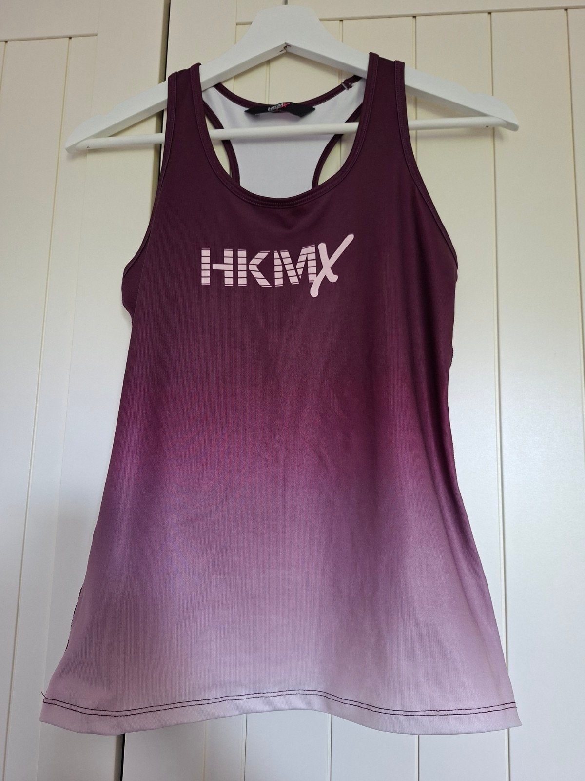 Nieuwe paarse sport top Hunkemöller, Paars, Nieuw, Ophalen of Verzenden, Fitness of Aerobics