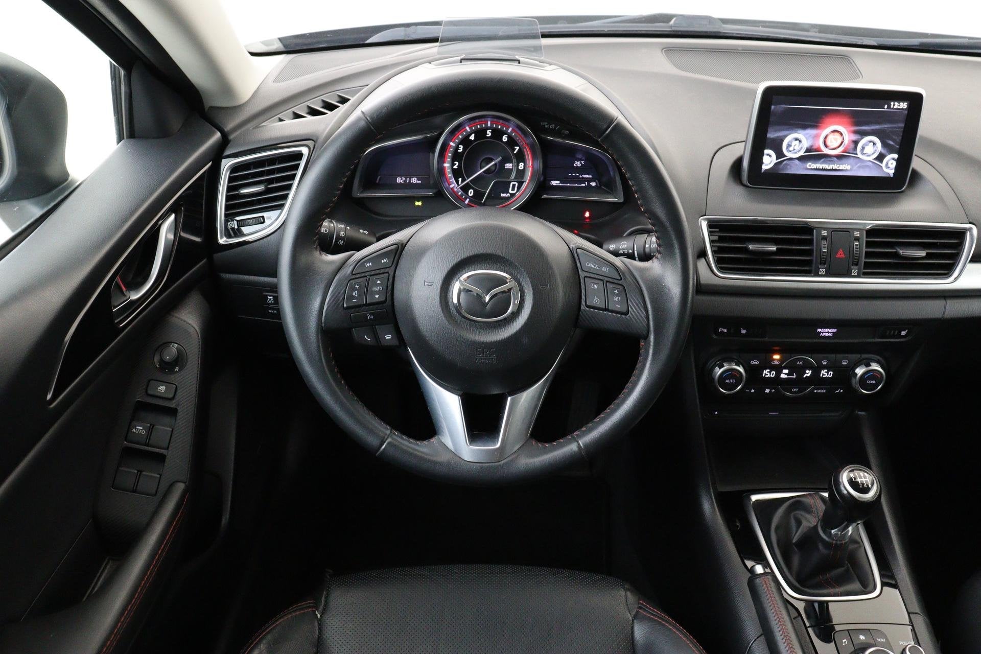 Mazda 3 2.0 GT-M -CRUISE|BOSE|HEAD-UP DISP.|KEYLESS|LEDER|PO, Auto's, Voorwielaandrijving, Gebruikt, Zwart, 4 cilinders