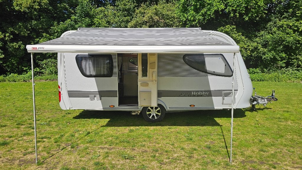 Hobby 460 UF La Vita uit 2011, Caravans en Kamperen, Rondzit, Hobby, Frans bed, Kachel
