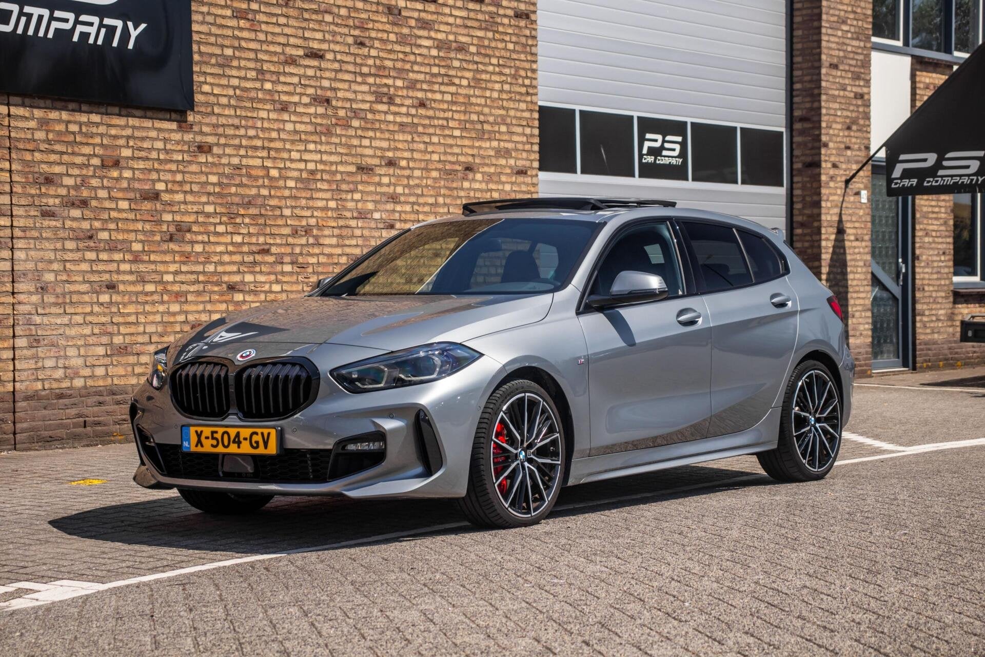 BMW 1-serie 120i M-Sport, NAP, 1ste eig Dealeronderhouden, Auto's, 1998 cc, 730 kg, Gebruikt, 4 cilinders