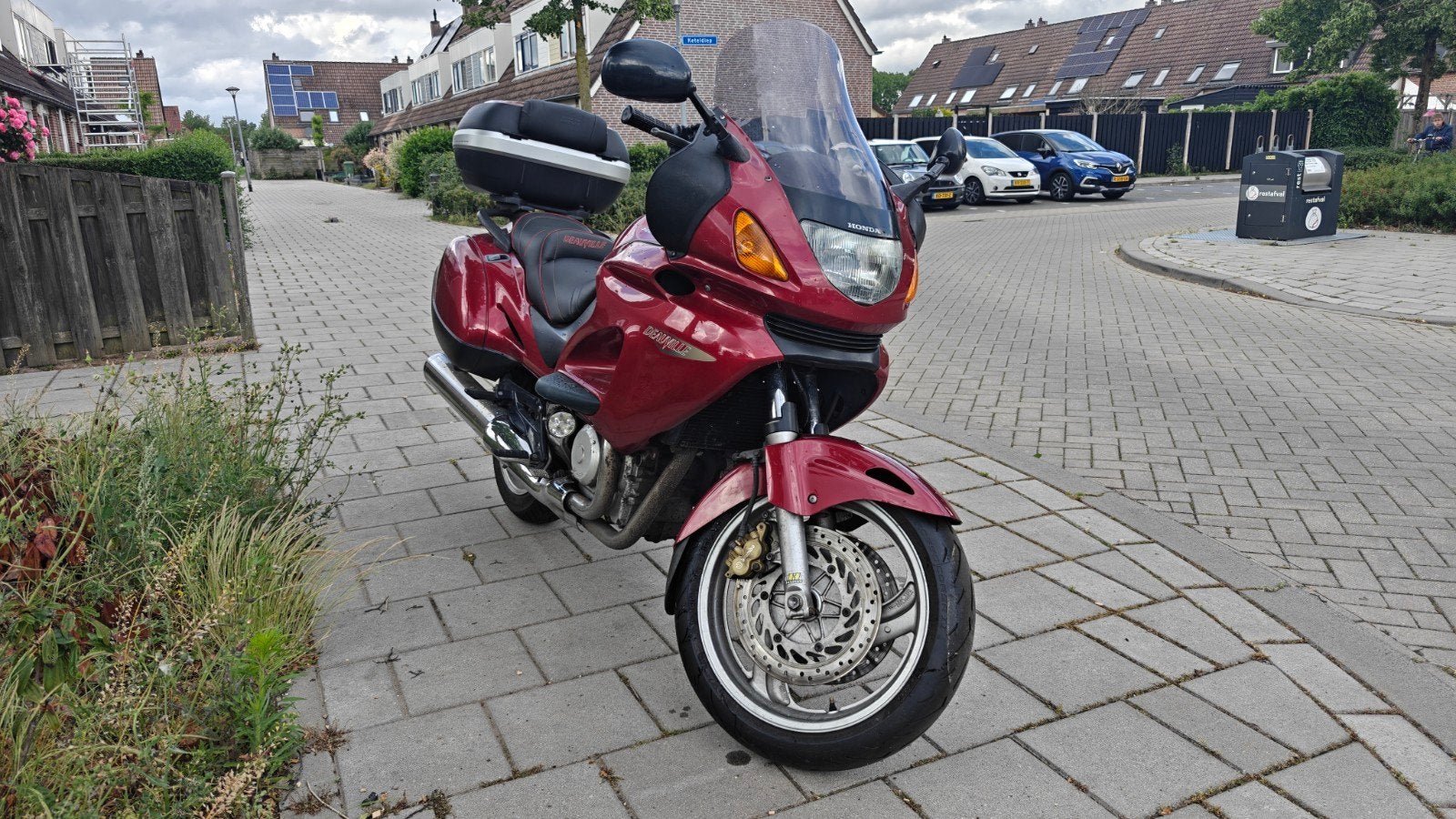 Honda Deauville 650, Particulier, Toermotor