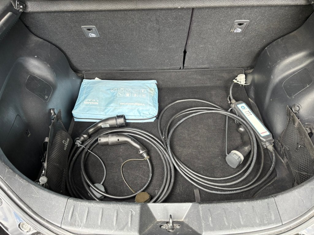 Foto 19 van Nissan Leaf Electric 40kWh 2018 Zwart metallic vol opties